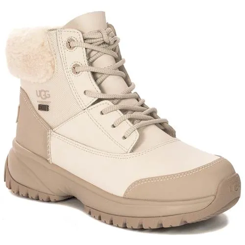 UGG Yose Fluff V2